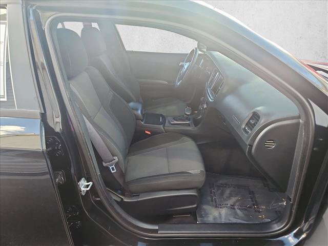 Used 2016 Dodge Charger SXT w/ Blacktop Package RWD image 21