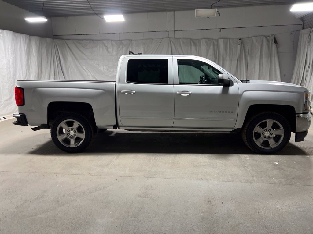 Used 2018 Chevrolet Silverado 1500 LT w/ All Star Edition AWD/4WD image 8