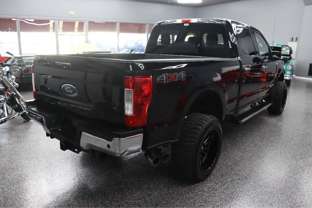 Used 2019 Ford F350 XLT w/ XLT Premium Package AWD/4WD image 5