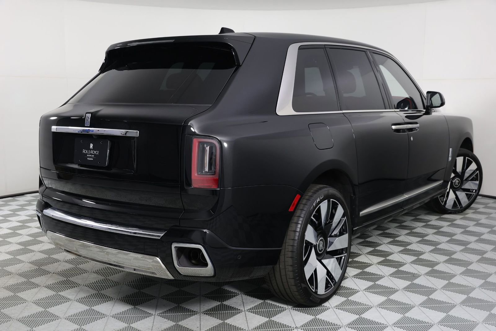 New 2026 Rolls-Royce Cullinan AWD/4WD image 7
