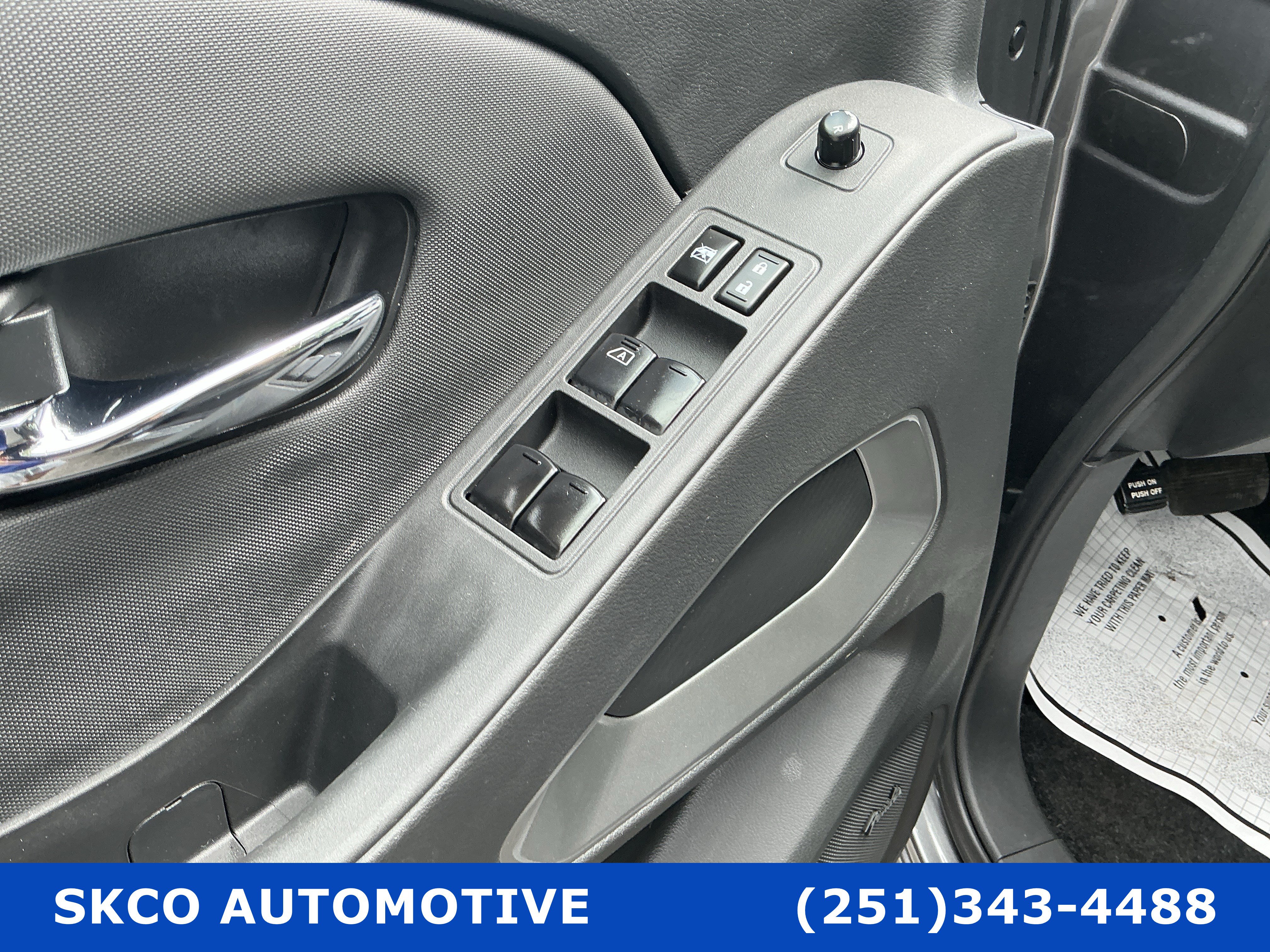 Used 2024 Nissan Frontier SV w/ SV Convenience Package RWD image 22