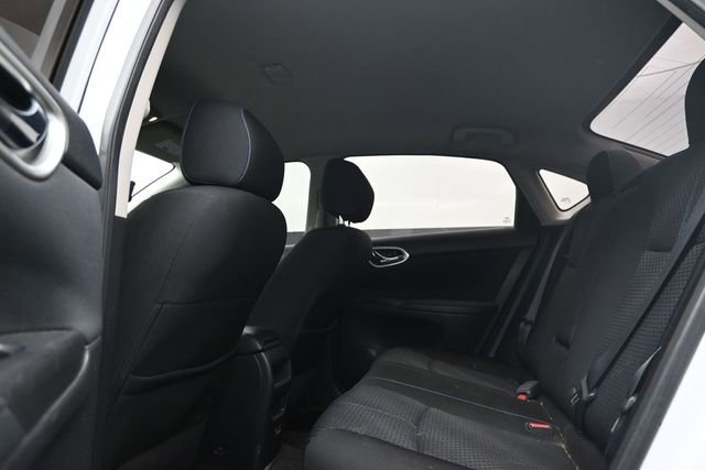 Used 2018 Nissan Sentra SR w/ SR Midnight Edition Package FWD image 11