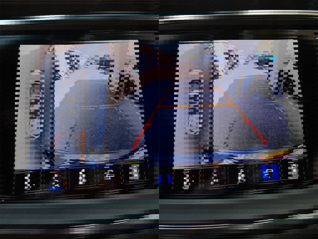 Certified 2023 Buick Enclave Avenir w/ Avenir Technology Package image 30