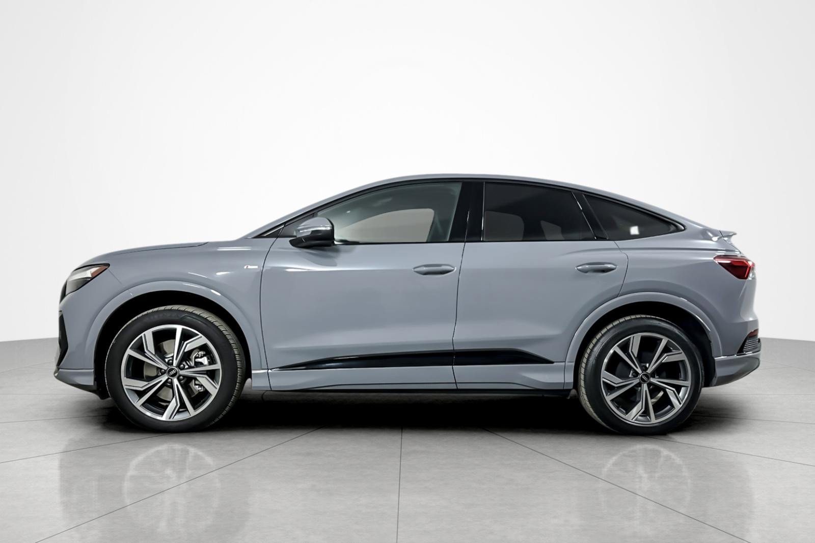 Certified 2023 Audi Q4 e-tron Premium AWD/4WD video 2