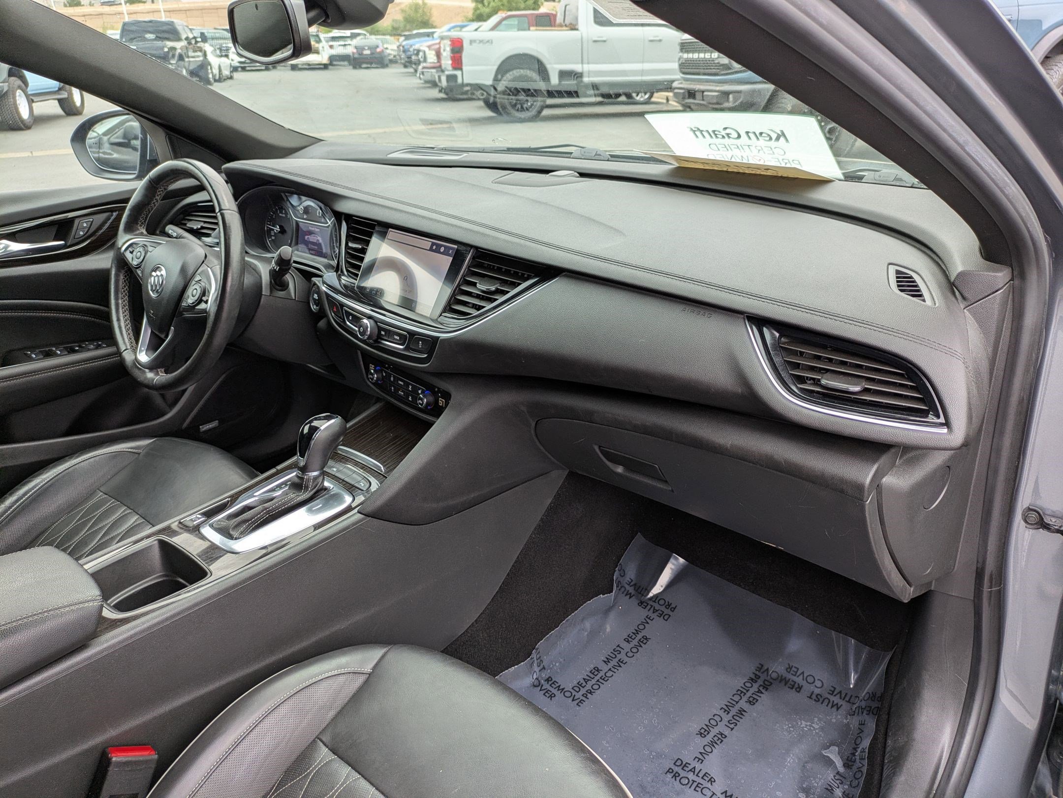 Used 2020 Buick Regal Avenir w/ Driver Confidence Package II image 33