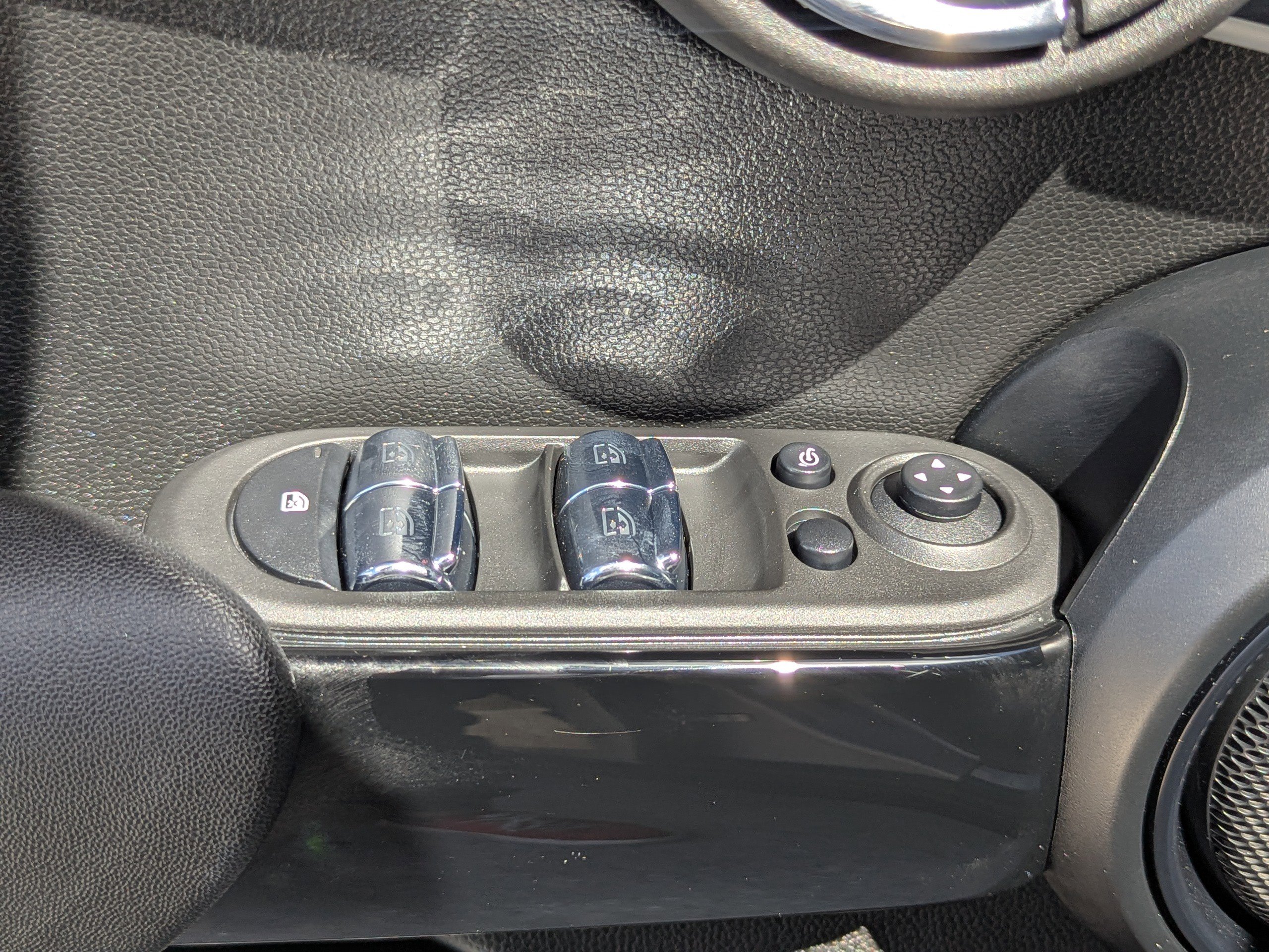 Used 2022 MINI Cooper S w/ Premium Package image 16