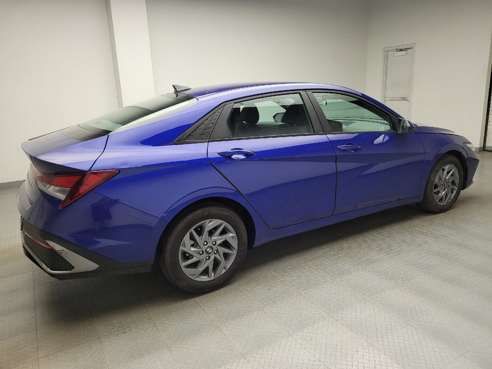 Used 2024 Hyundai Elantra SEL FWD image 10
