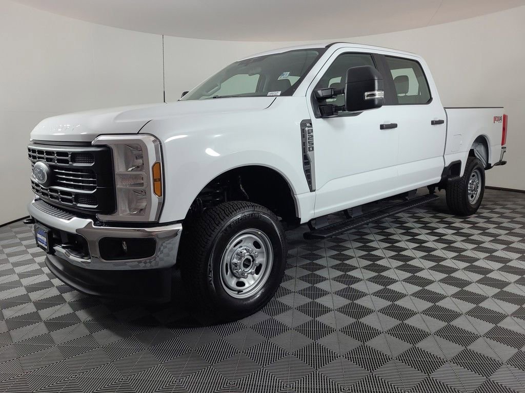 Used 2025 Ford F250 XL w/ FX4 Off-Road Package image 7