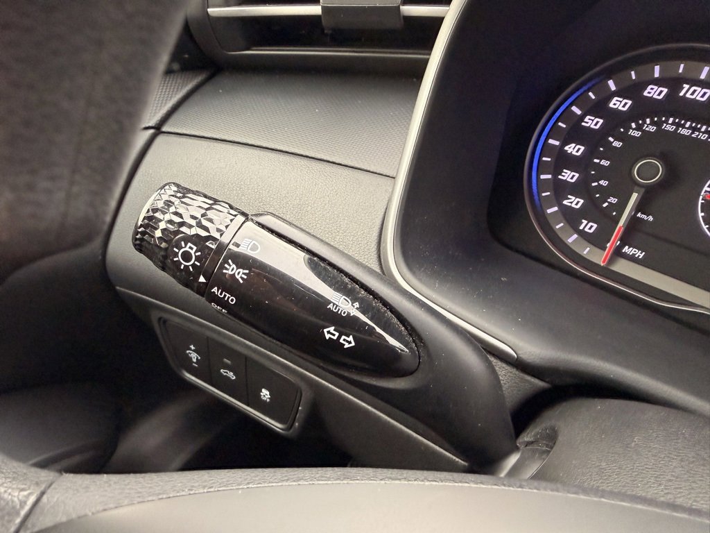 Used 2022 Hyundai Santa Cruz SEL image 12