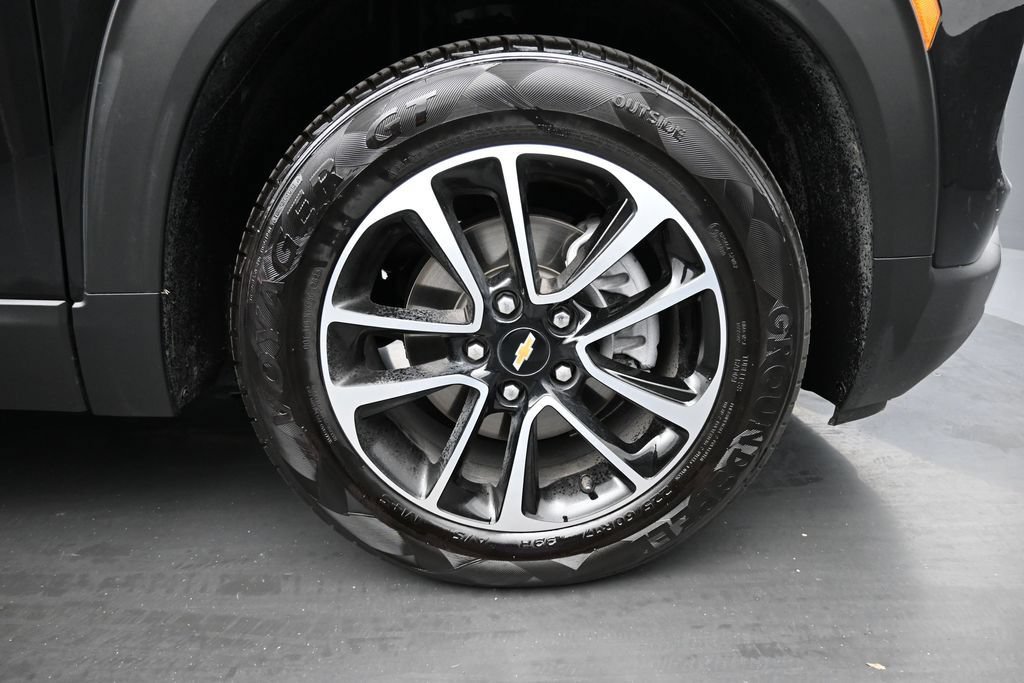 Used 2025 Chevrolet TrailBlazer LT FWD image 10