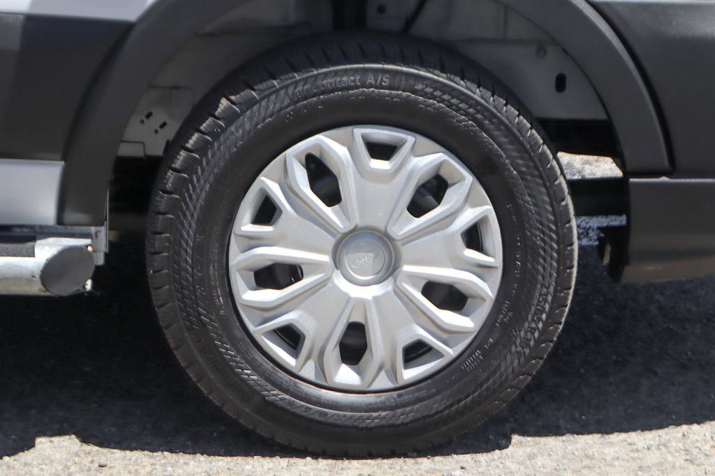 Used 2025 Ford Transit 250 Low Roof w/ Exterior Upgrade Package RWD image 24