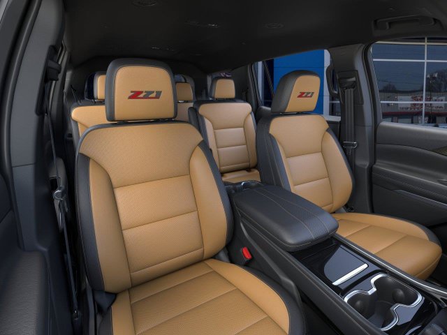 New 2027 Chevrolet Traverse Z71 w/ LPO, Floor Liner Package AWD/4WD image 18