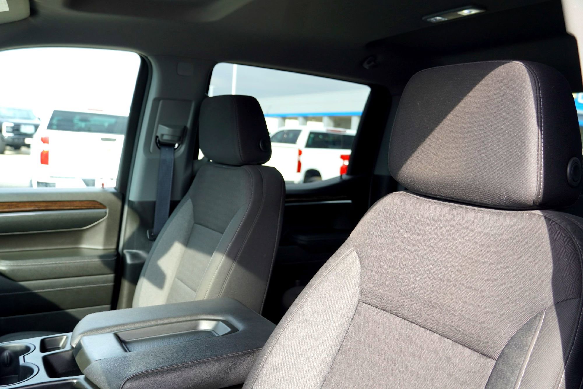 Used 2024 GMC Sierra 1500 SLE image 15