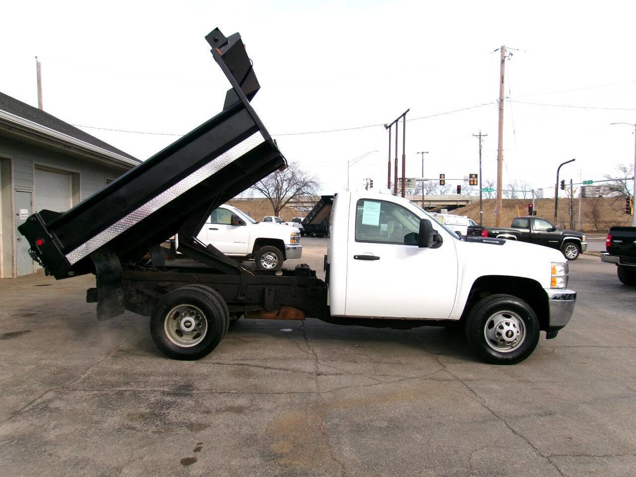 Used 2013 Chevrolet Silverado 3500 W/T w/ Snow Plow Prep Package image 6