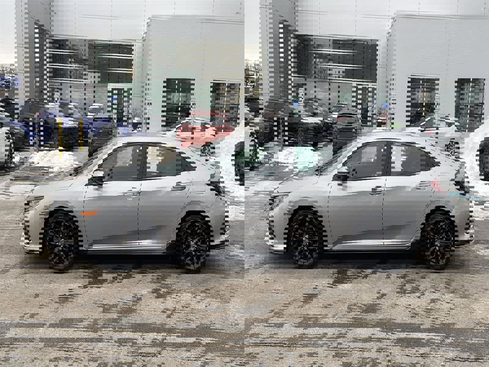 Used 2020 Honda Civic Sport image 2