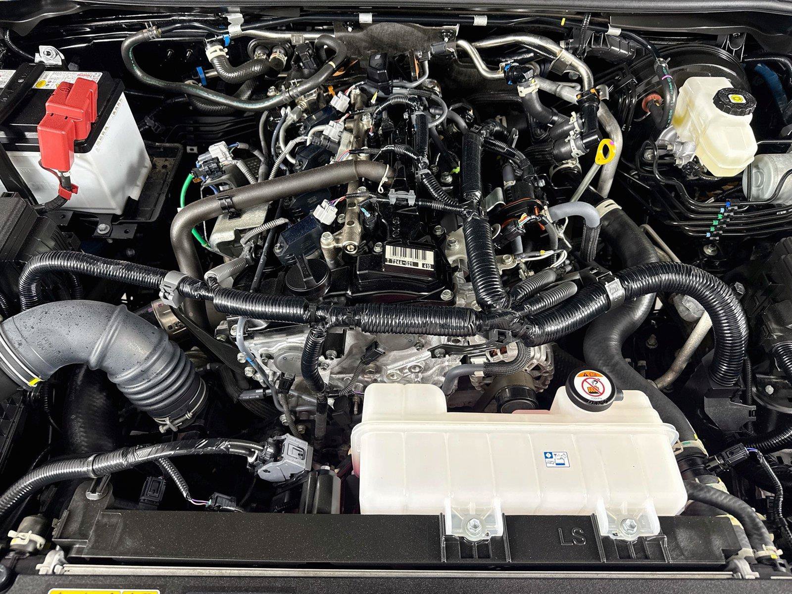 Certified 2025 Toyota 4Runner SR5 AWD/4WD image 38