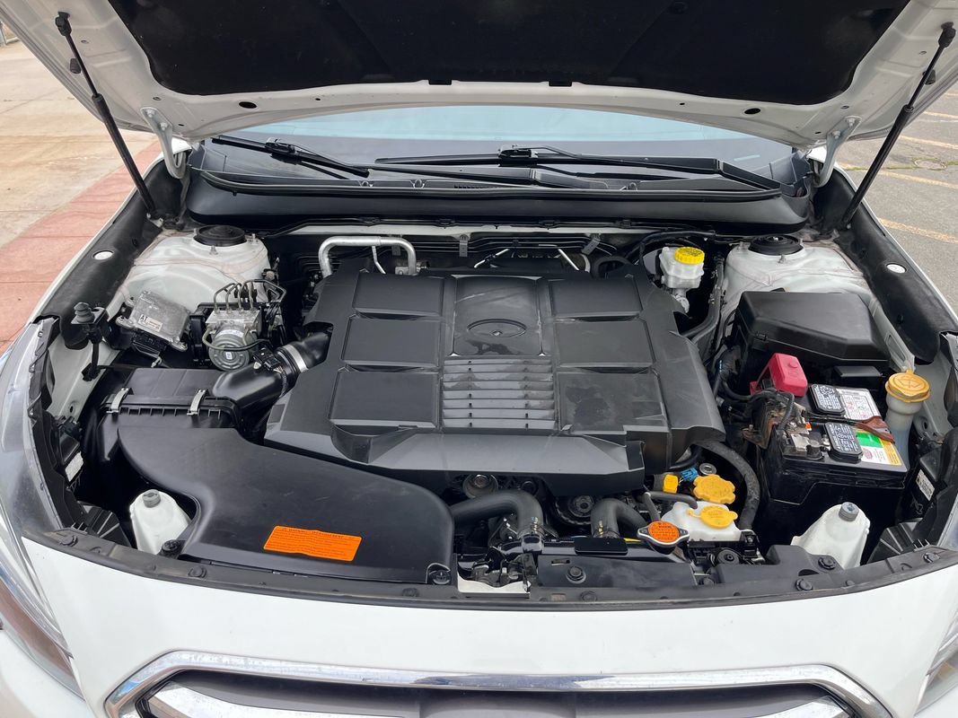 Used 2018 Subaru Outback 3.6R Touring w/ Popular Package #3 AWD/4WD image 31