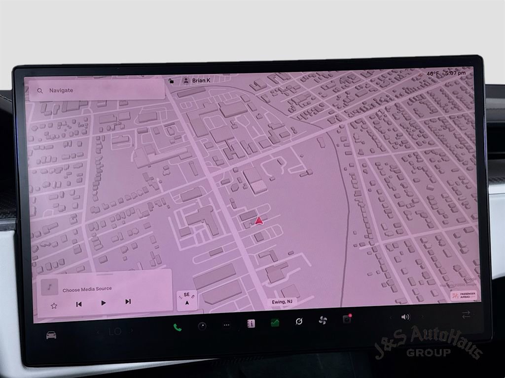 Used 2024 Tesla Model X Plaid image 18