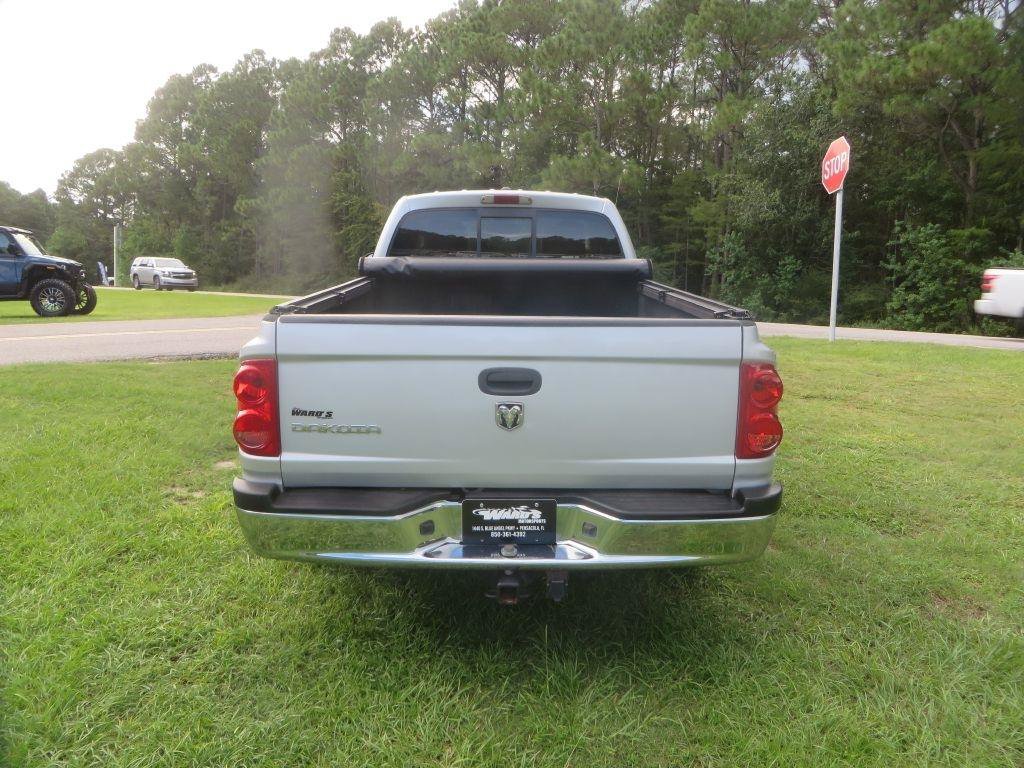 Used 2006 Dodge Dakota Laramie RWD image 7