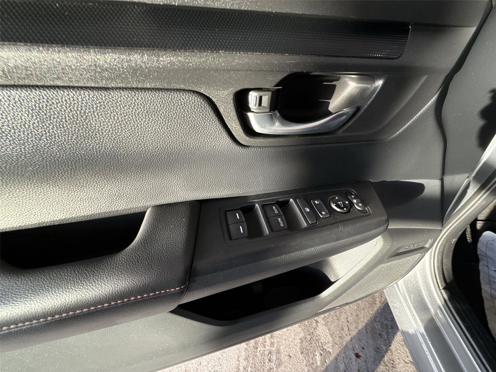 Used 2023 Honda CR-V Sport image 15