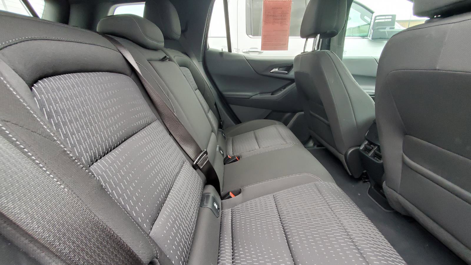 Used 2025 Chevrolet Equinox LT image 6