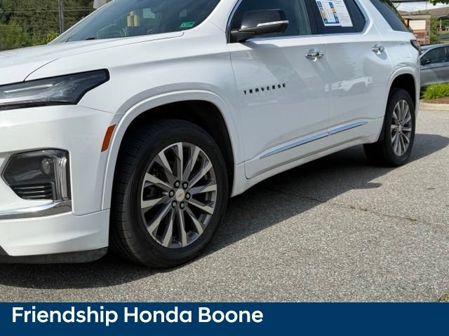 Used 2023 Chevrolet Traverse Premier FWD image 9