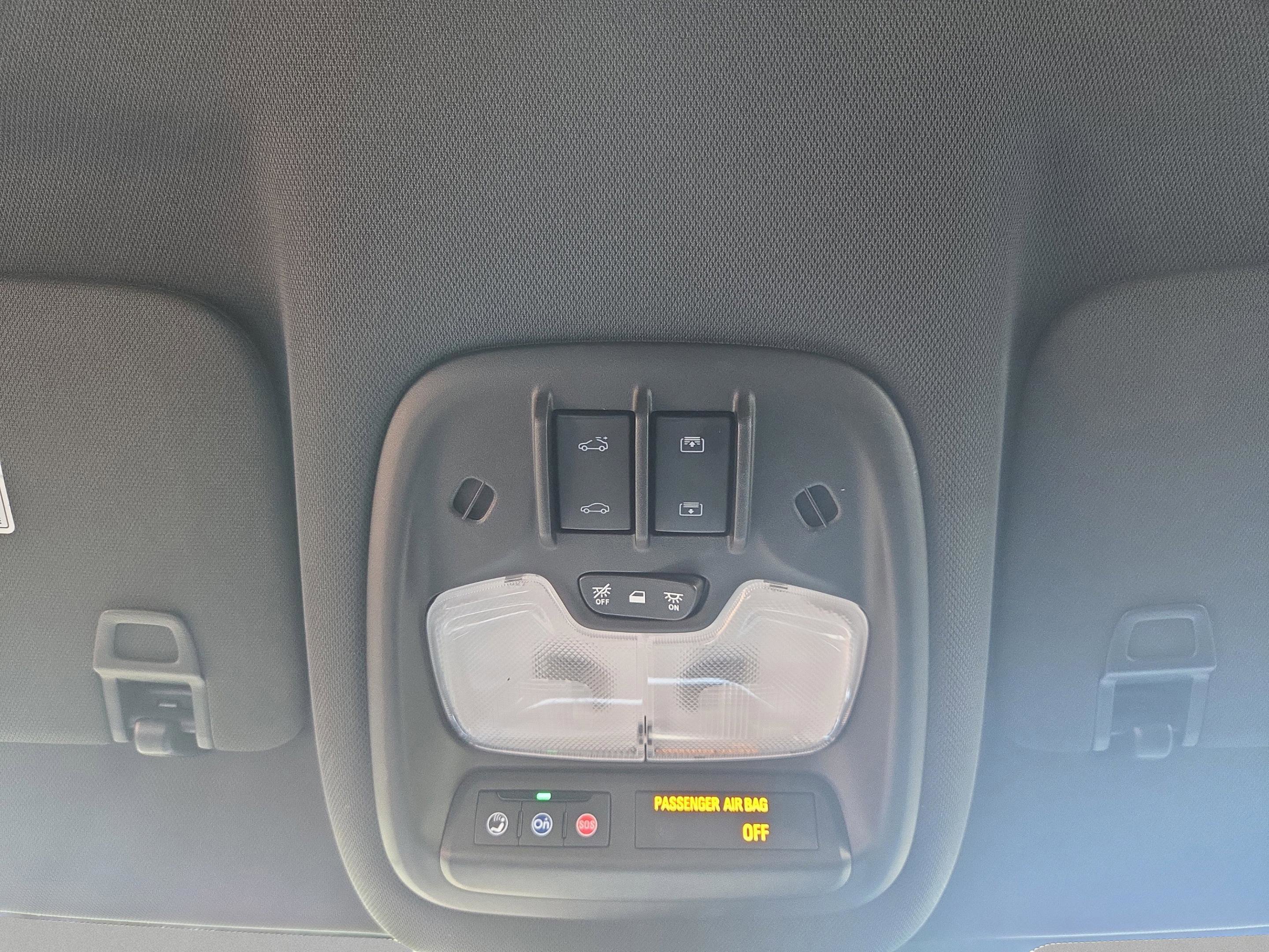 Used 2021 Chevrolet TrailBlazer RS w/ Sun and Liftgate Package image 23