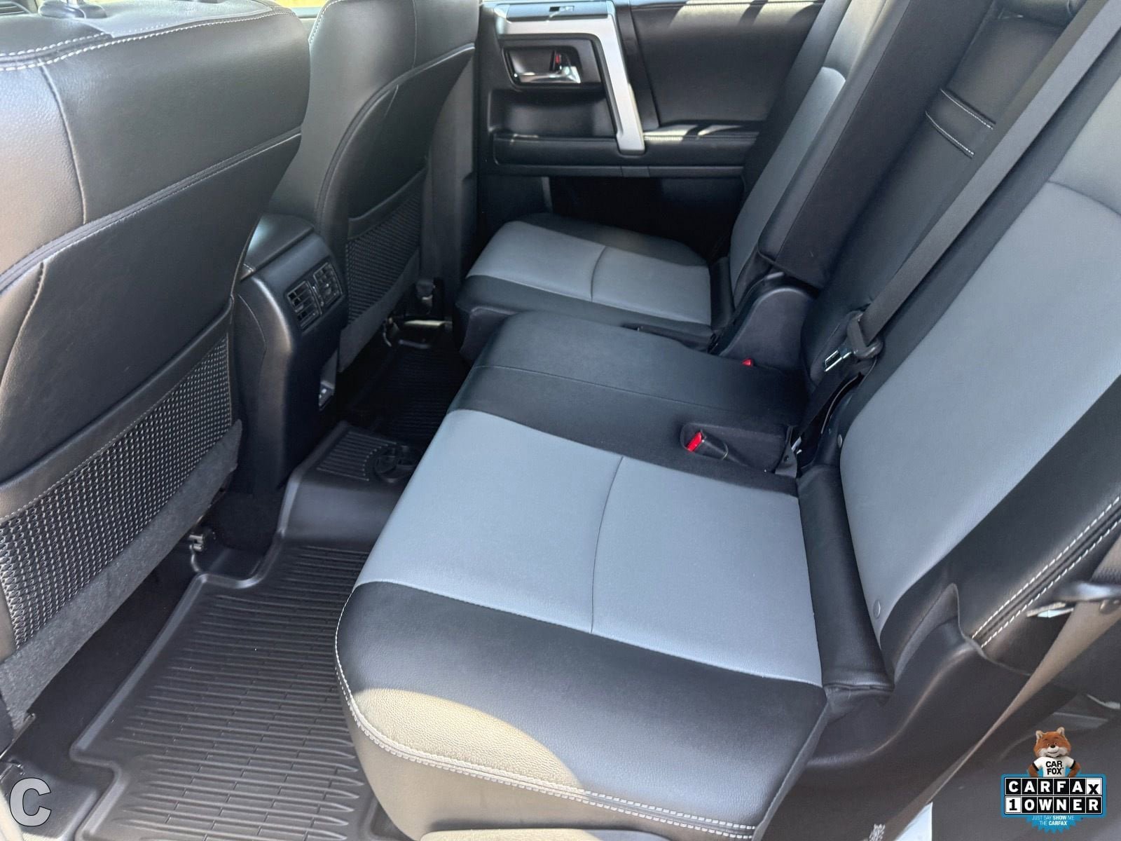 Used 2024 Toyota 4Runner SR5 Premium w/ Moonroof Package AWD/4WD image 12