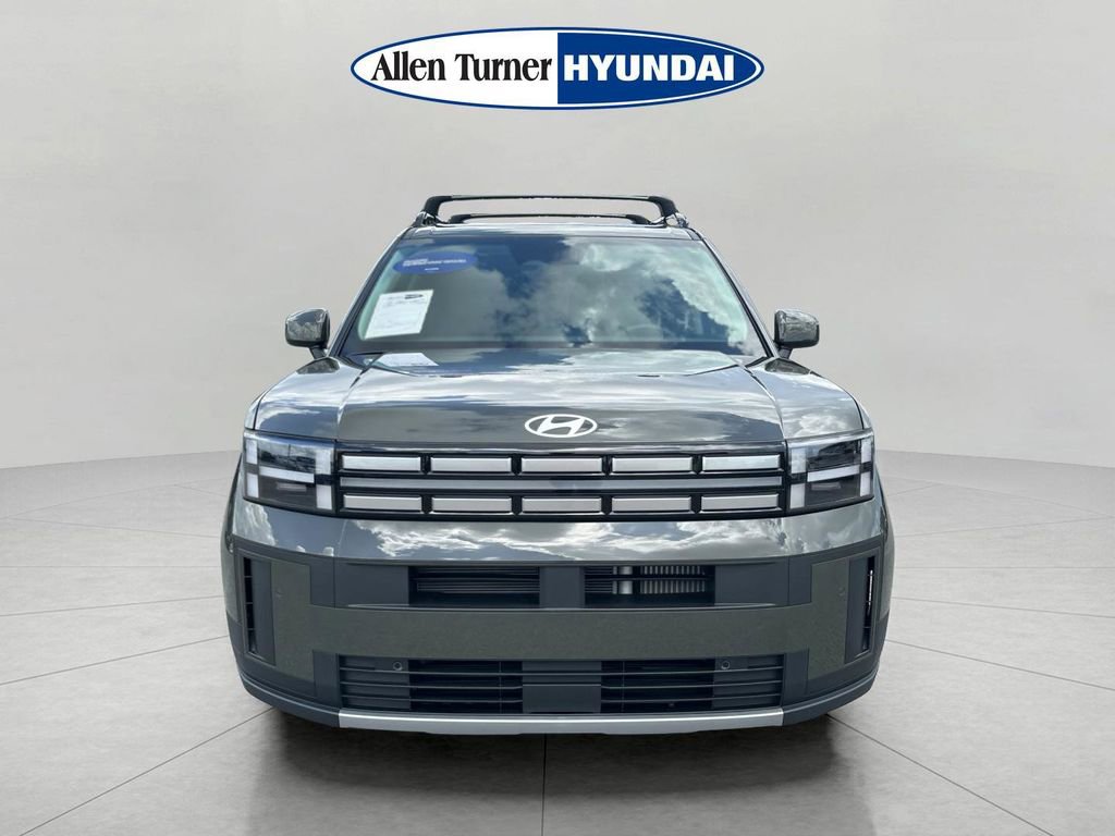 Used 2025 Hyundai Santa Fe SEL FWD image 3