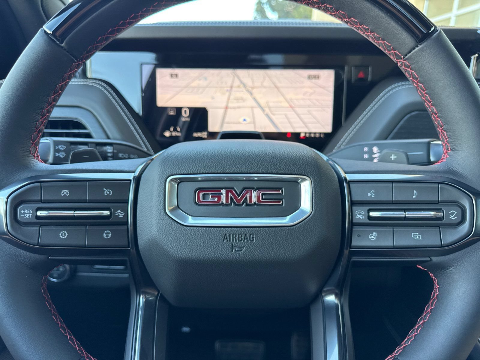 New 2026 GMC Yukon AT4 Ultimate AWD/4WD image 25