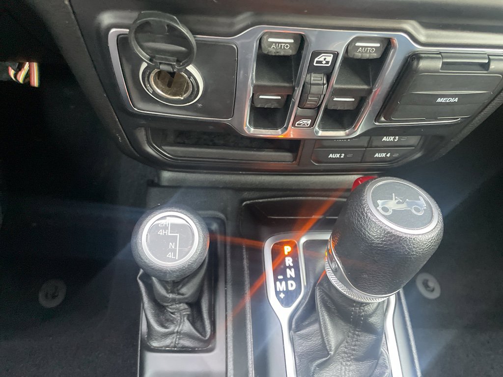 Used 2018 Jeep Wrangler Unlimited Sport S image 34