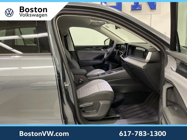 New 2025 Volkswagen Tiguan S image 13