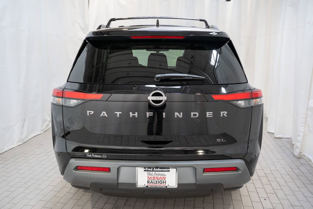 New 2026 Nissan Pathfinder SL image 5