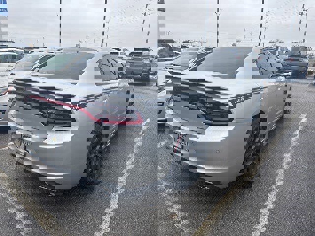 Used 2023 Dodge Charger SXT w/ Blacktop Package image 3