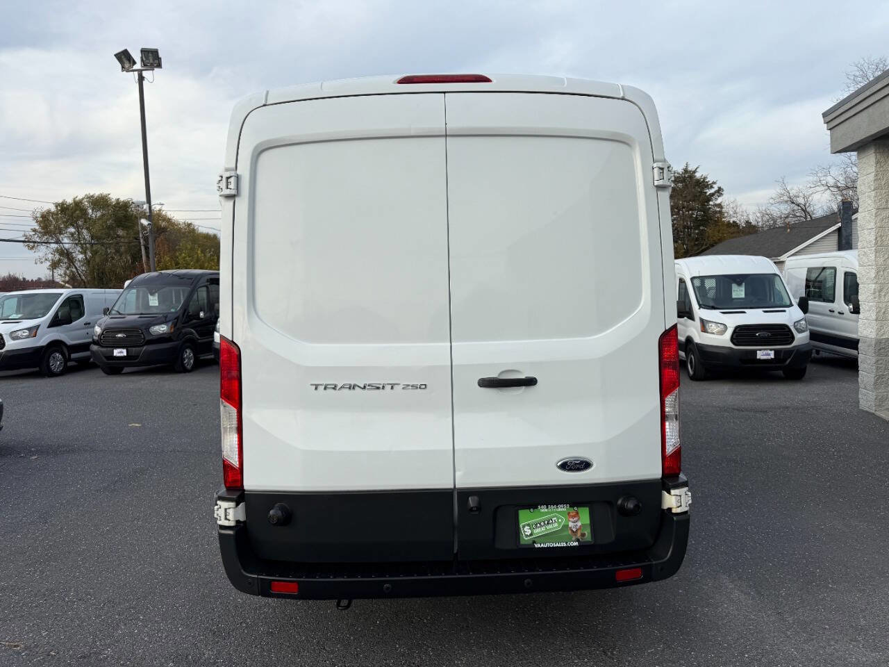 Used 2017 Ford Transit 250 148 Medium Roof image 35