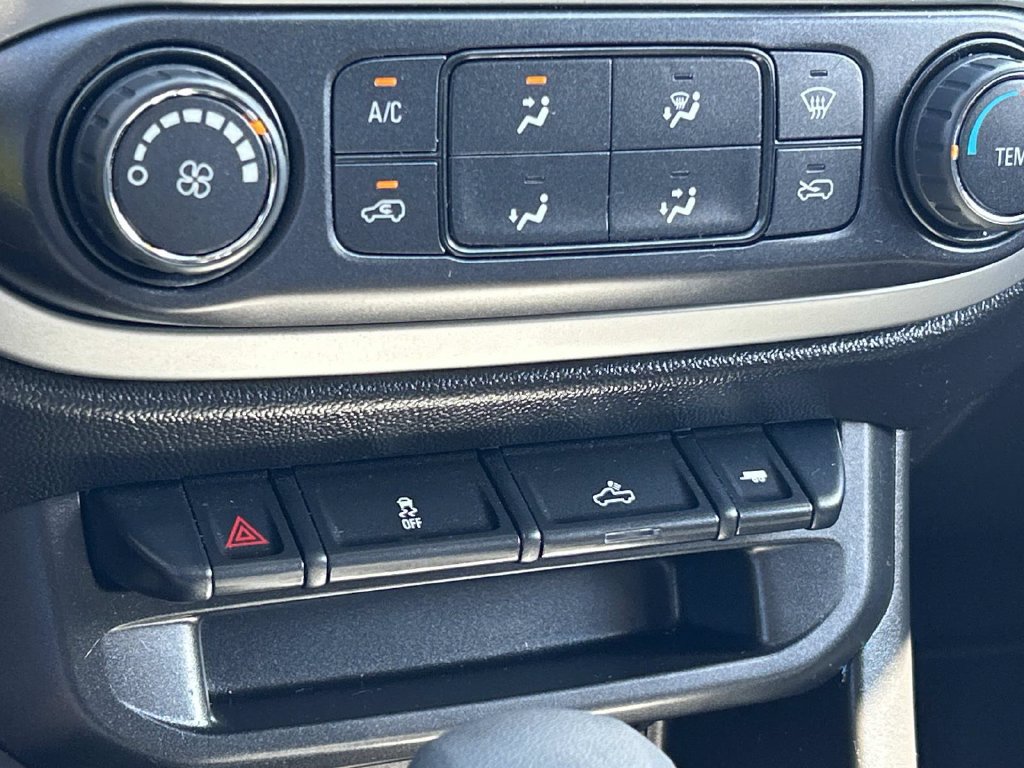 Used 2022 Chevrolet Colorado LT RWD image 19