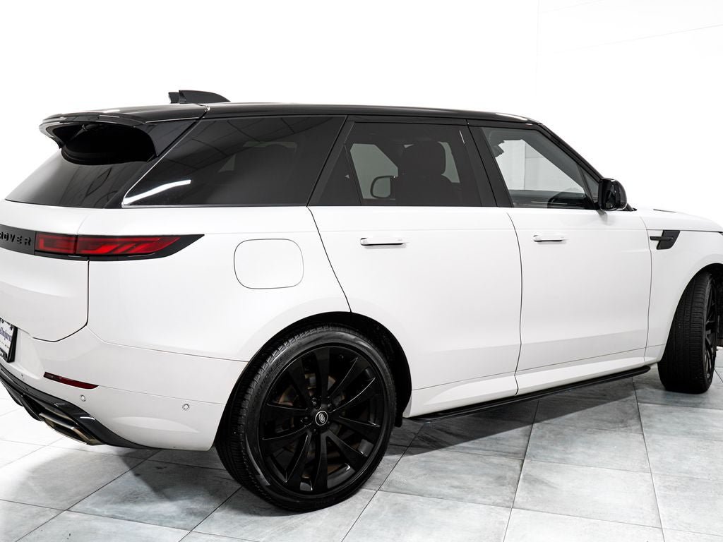 Used 2024 Land Rover Range Rover Sport Dynamic SE AWD/4WD image 7
