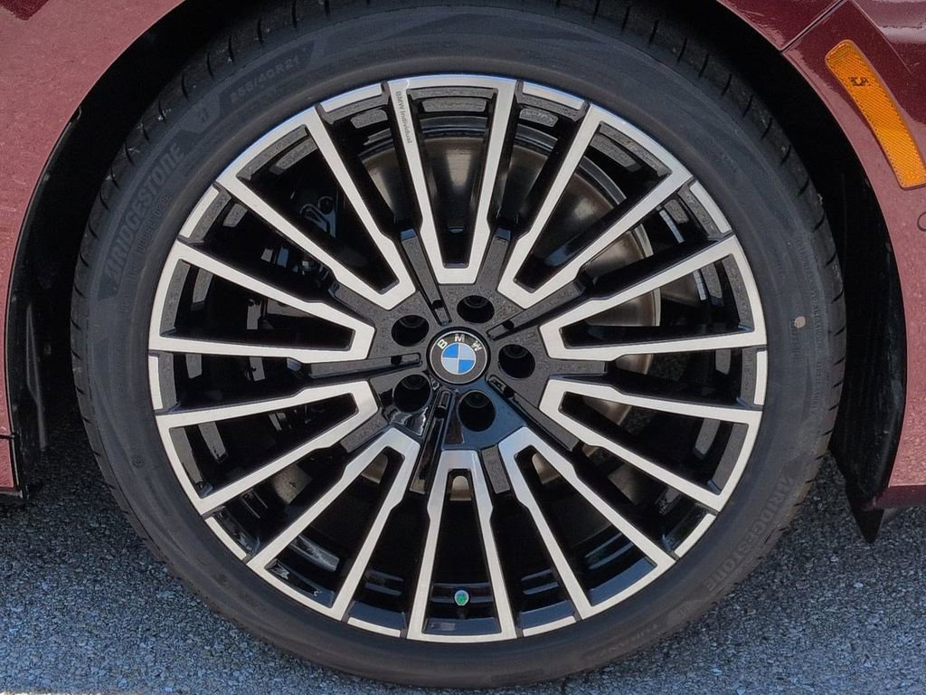 New 2026 BMW 740i RWD image 11