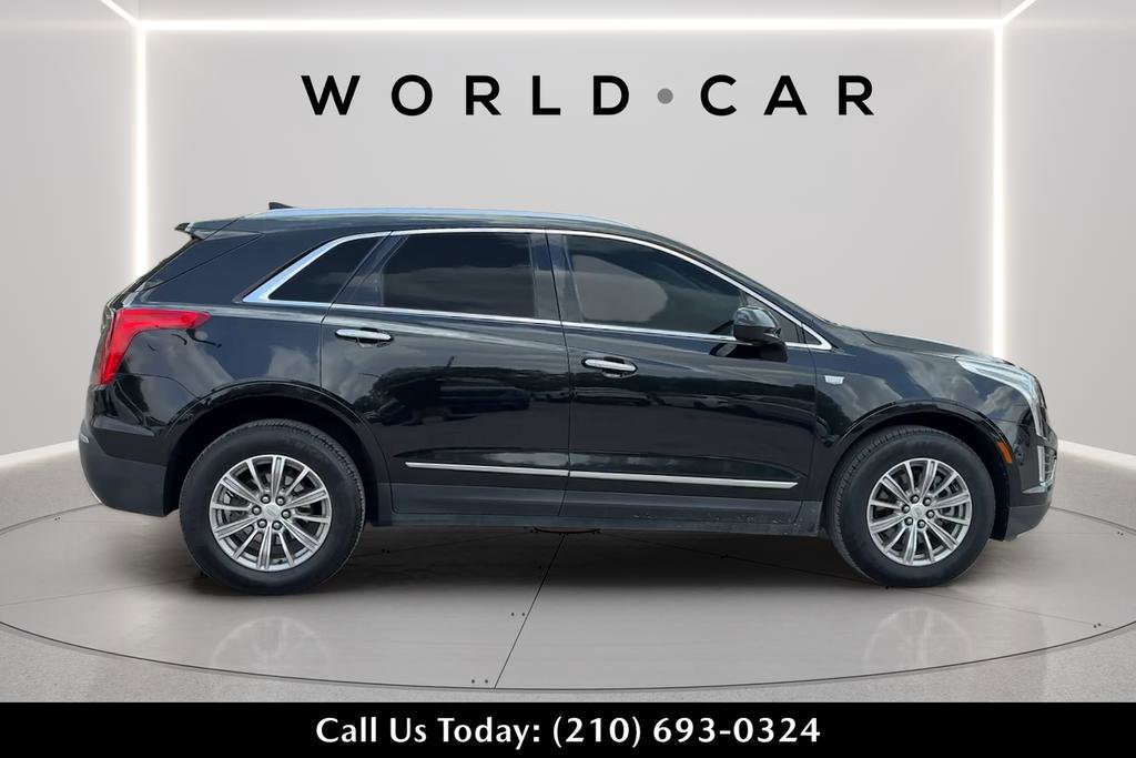 Used 2017 Cadillac XT5 Luxury w/ Driver Awareness Package FWD image 8