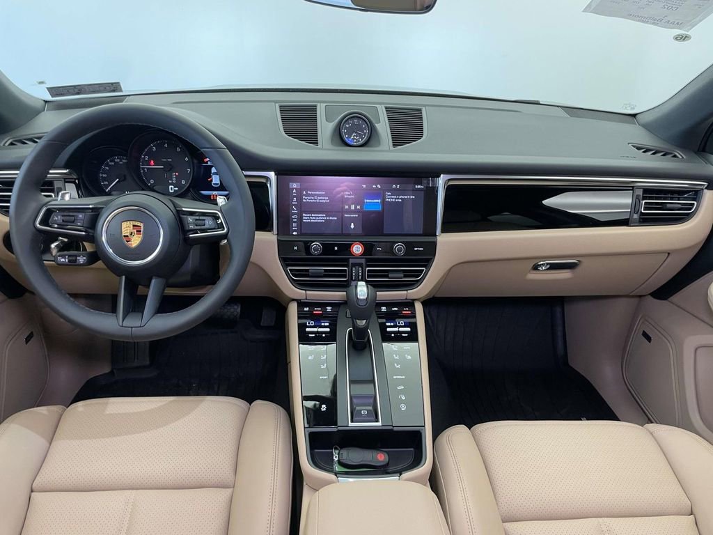 New 2026 Porsche Macan image 26