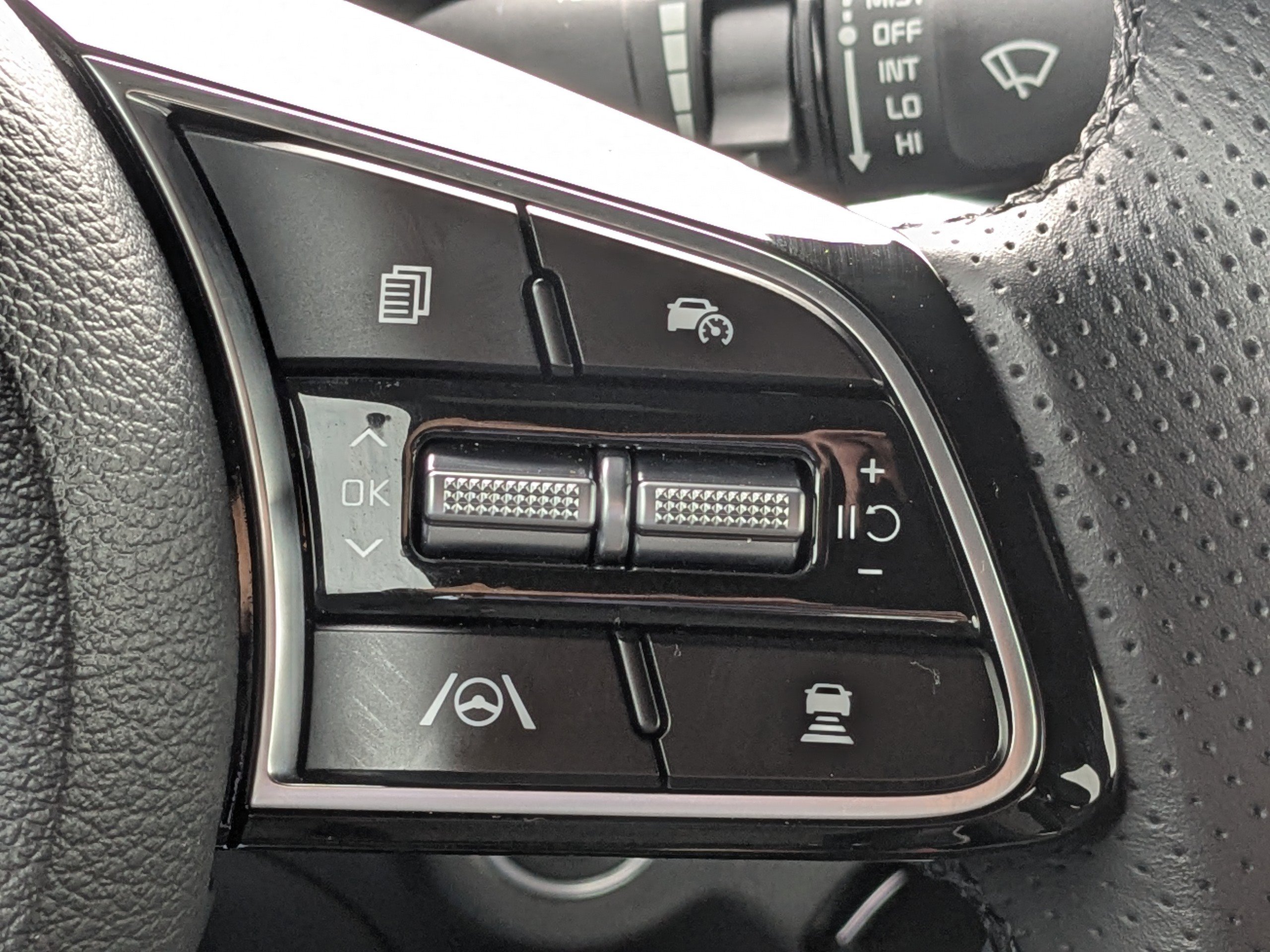 Used 2024 Kia Forte GT-Line w/ GT-Line Premium Package image 33