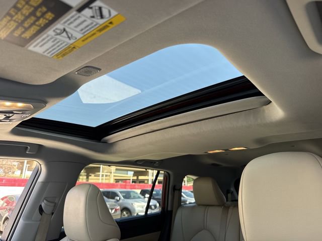 Used 2023 Toyota Highlander XLE image 27