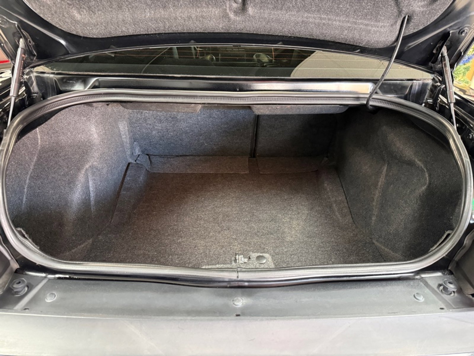 Used 2012 Dodge Challenger SRT8 w/ Premium Sound Group image 24