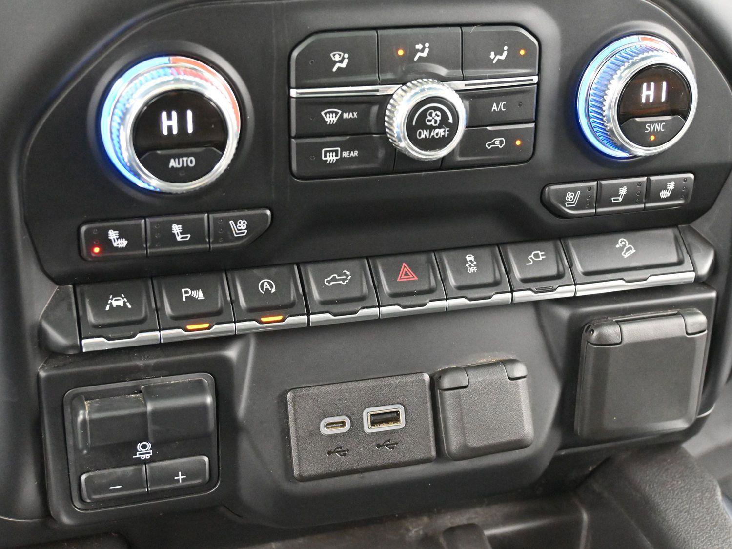 Used 2019 GMC Sierra 1500 AT4 w/ AT4 Premium Package image 25