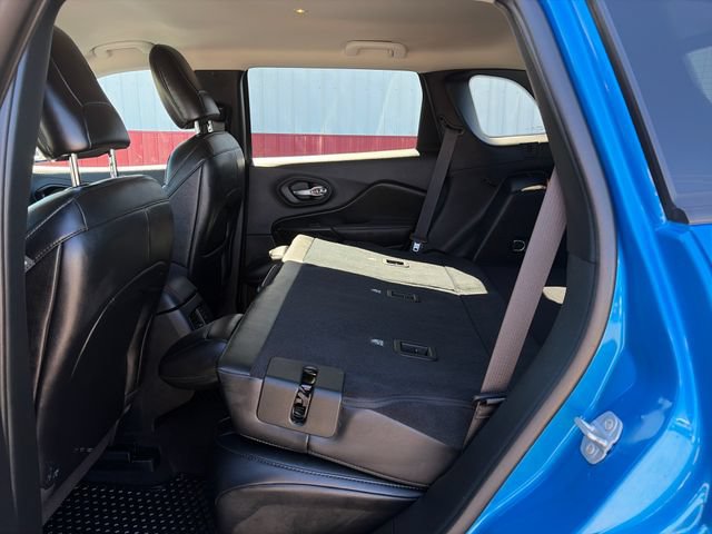 Used 2023 Jeep Cherokee Trailhawk w/ Trailer Tow Group AWD/4WD image 43