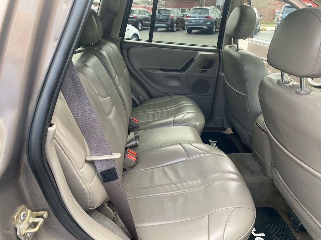 Used 2002 Jeep Grand Cherokee Laredo image 23