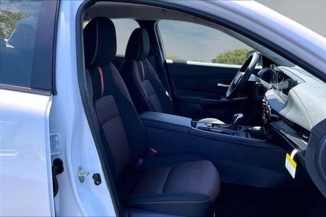 New 2026 Nissan Sentra SR FWD image 11