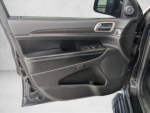 Used 2017 Jeep Grand Cherokee Limited AWD/4WD image 13