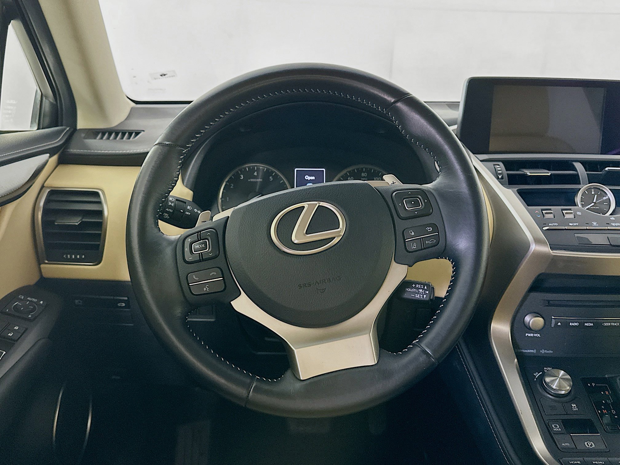Used 2018 Lexus NX 300 FWD image 17
