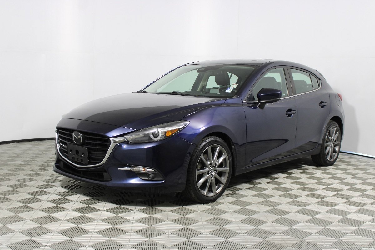 Used 2018 MAZDA MAZDA3 Grand Touring w/ Premium Equipment Package FWD image 11